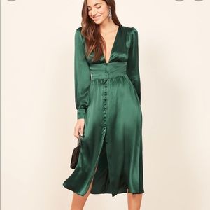 BRAND NEW Reformation Nicole Dress